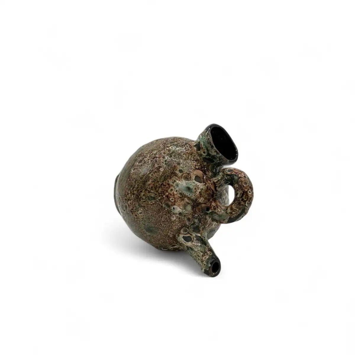 Dettaglio del beccuccio e della bocca del botijo Spirito di Terra.