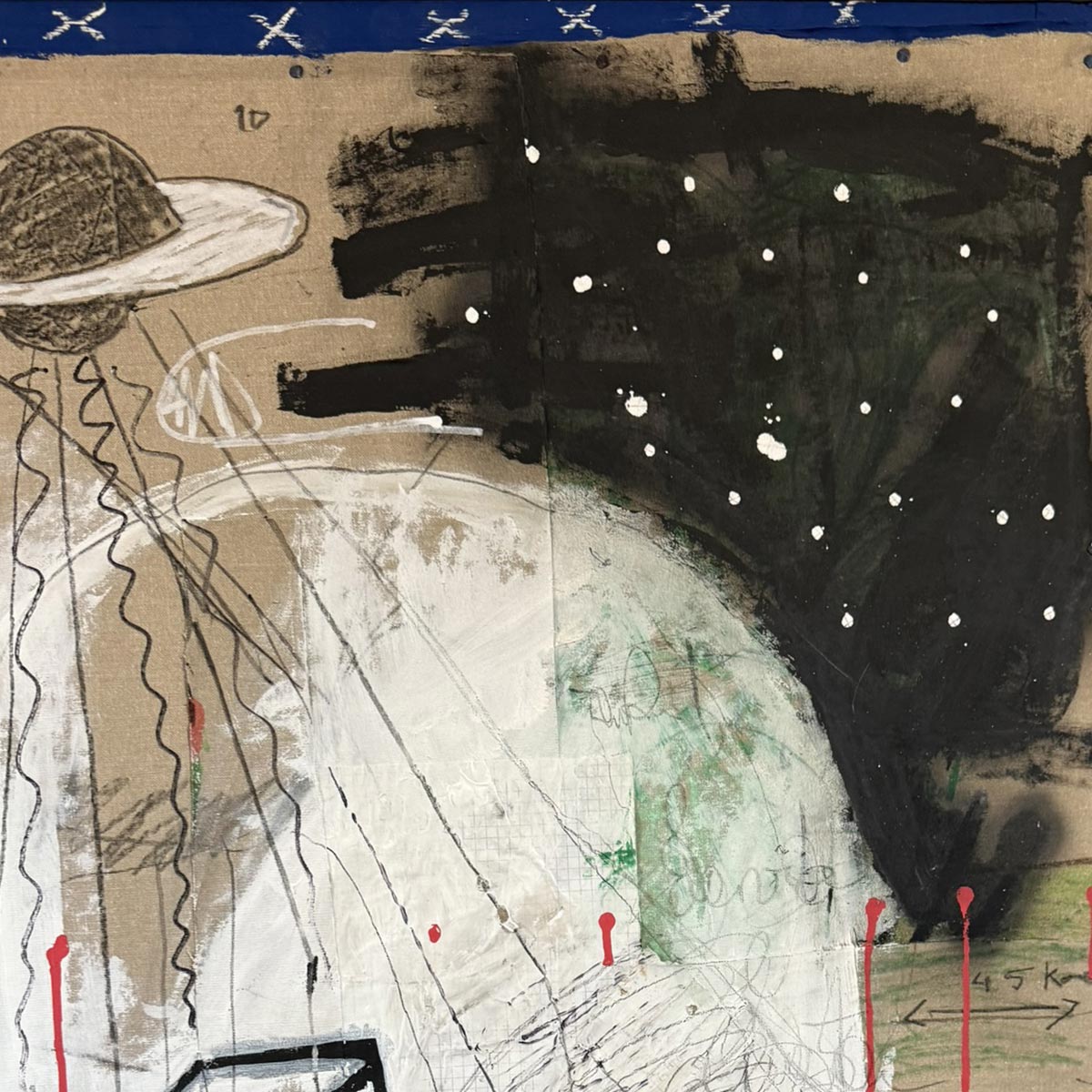 Il quadro di Precisi come pezzo focale in un salotto dal design contemporaneo.