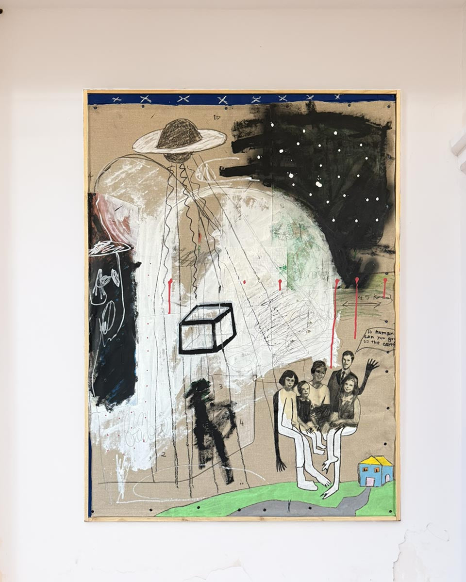Quadro Invasione degli alieni di Massimiliano Precisi, pittura surrealista su tela riciclata.