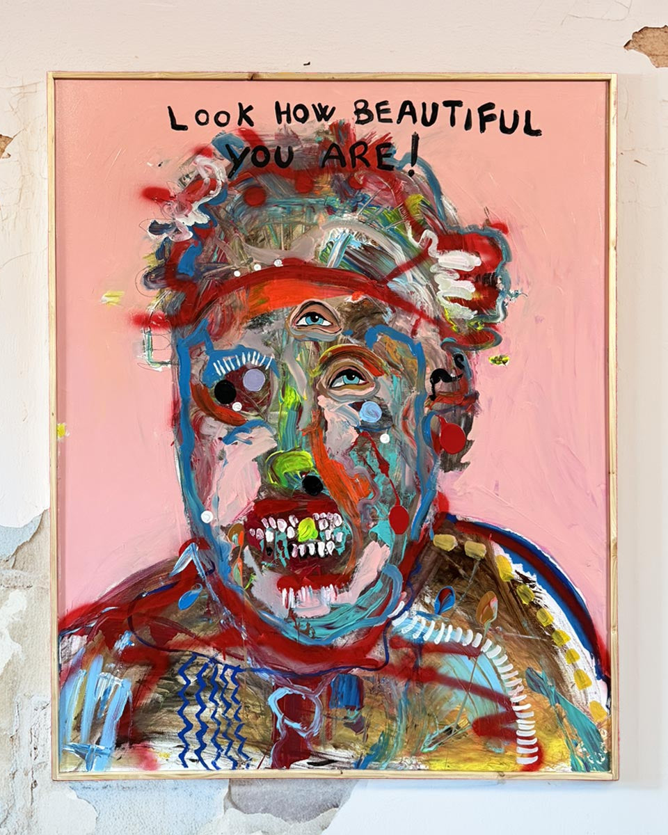Scopri il **Quadro Look how beautiful you are** di Massimiliano Precisi. Un'opera satirica critica gli standard di bellezza