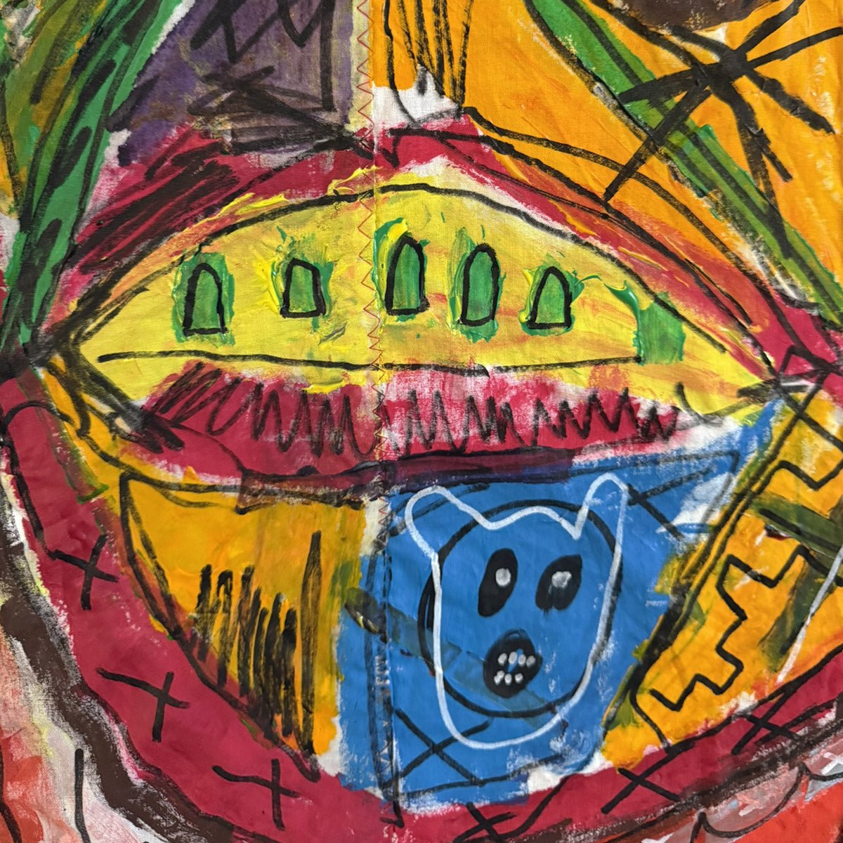 Il quadro di Precisi come pezzo focale in un interno dal design contemporaneo.