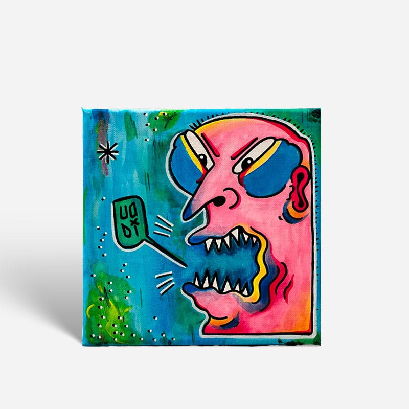 La Serie Opus Uodi esposta sopra un divano per mostrare le dimensioni complessive.