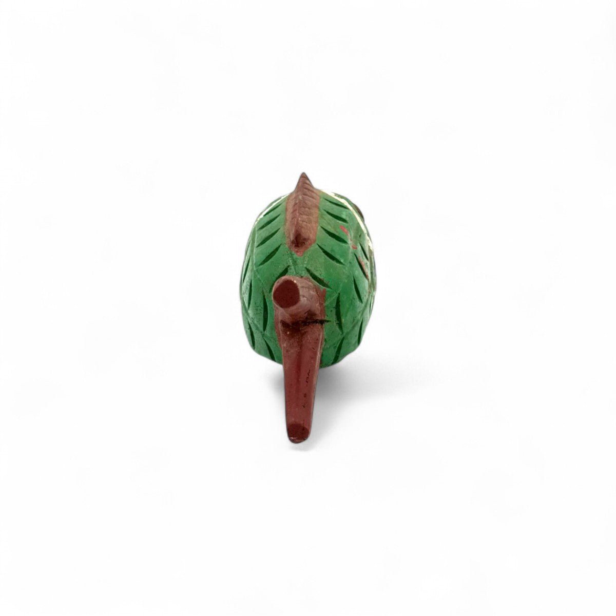 Pesce Memoria #3 esposto insieme agli altri pesci in legno della stessa collezione.