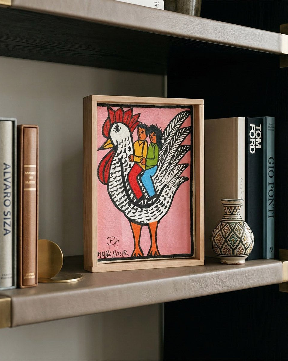 Dipinto di arte naive marocchina firmato Mabchour, con cornice in legno okoume naturale.