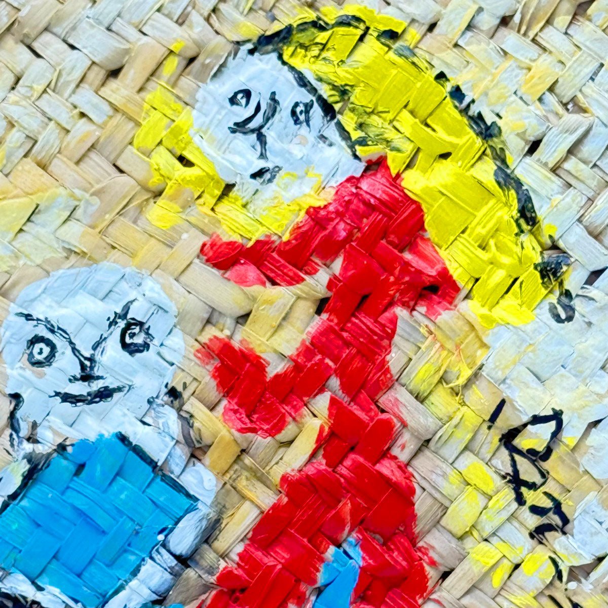 Vista dall'interno della borsa dipinta a mano, che ne mostra la capienza e la fodera.