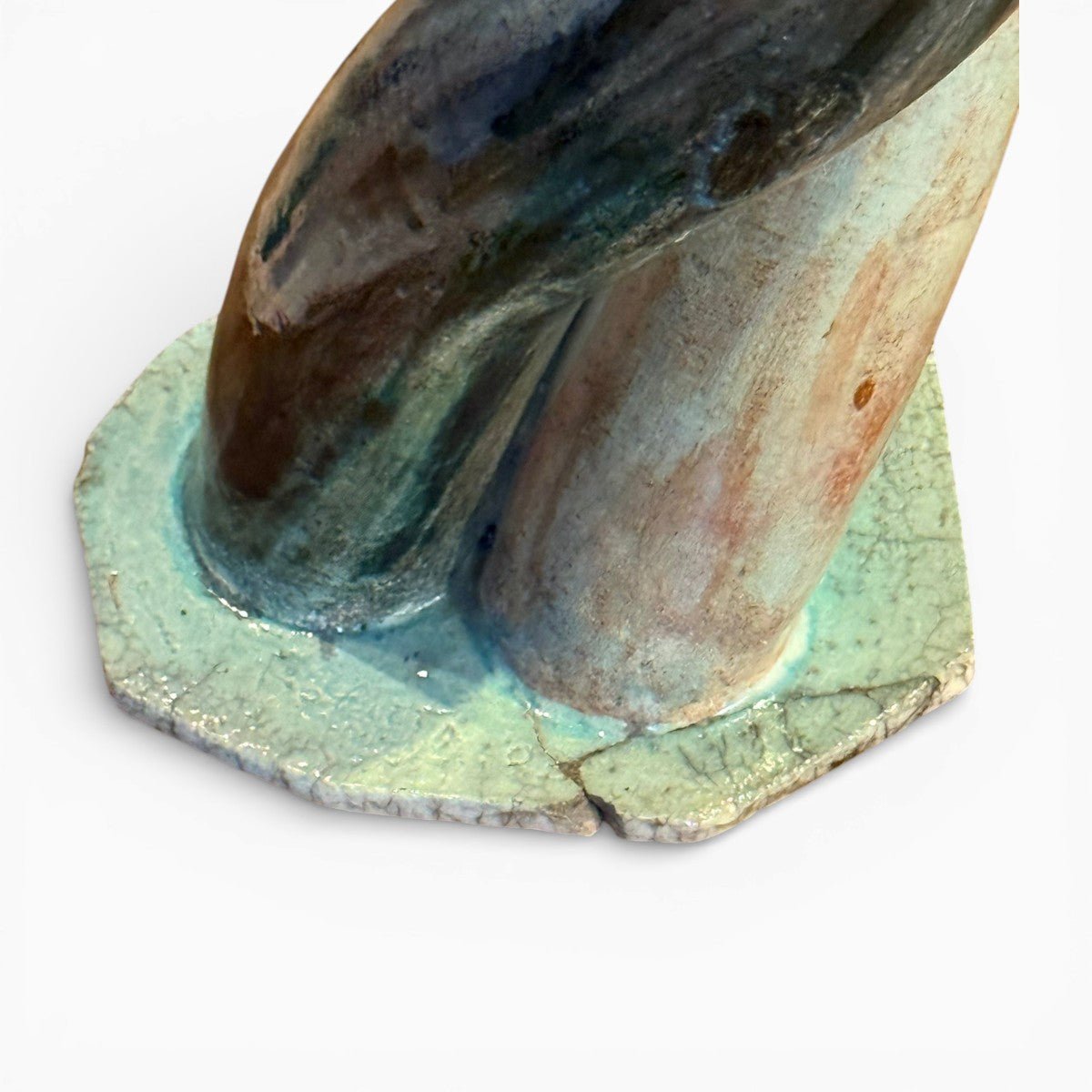 Narrazione silente di forme intrecciate che evocano la forza del vento.