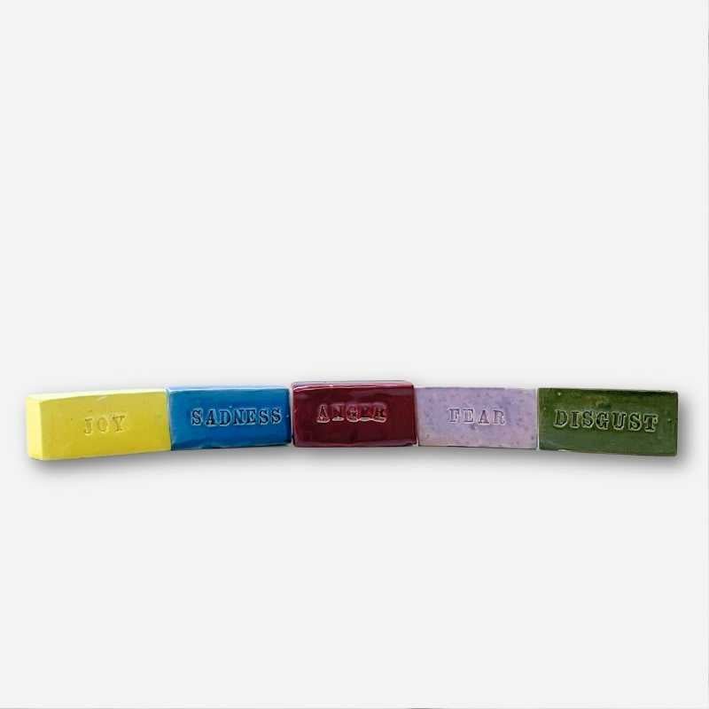 Collezione completa delle Sculture I Sentimenti in terracotta smaltata, in edizione limitata.