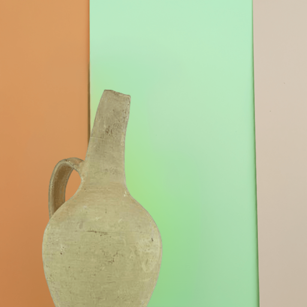 Dettaglio dei manici e del collo dell'Amphora Camarguaise, che mostrano la fattura artigianale.