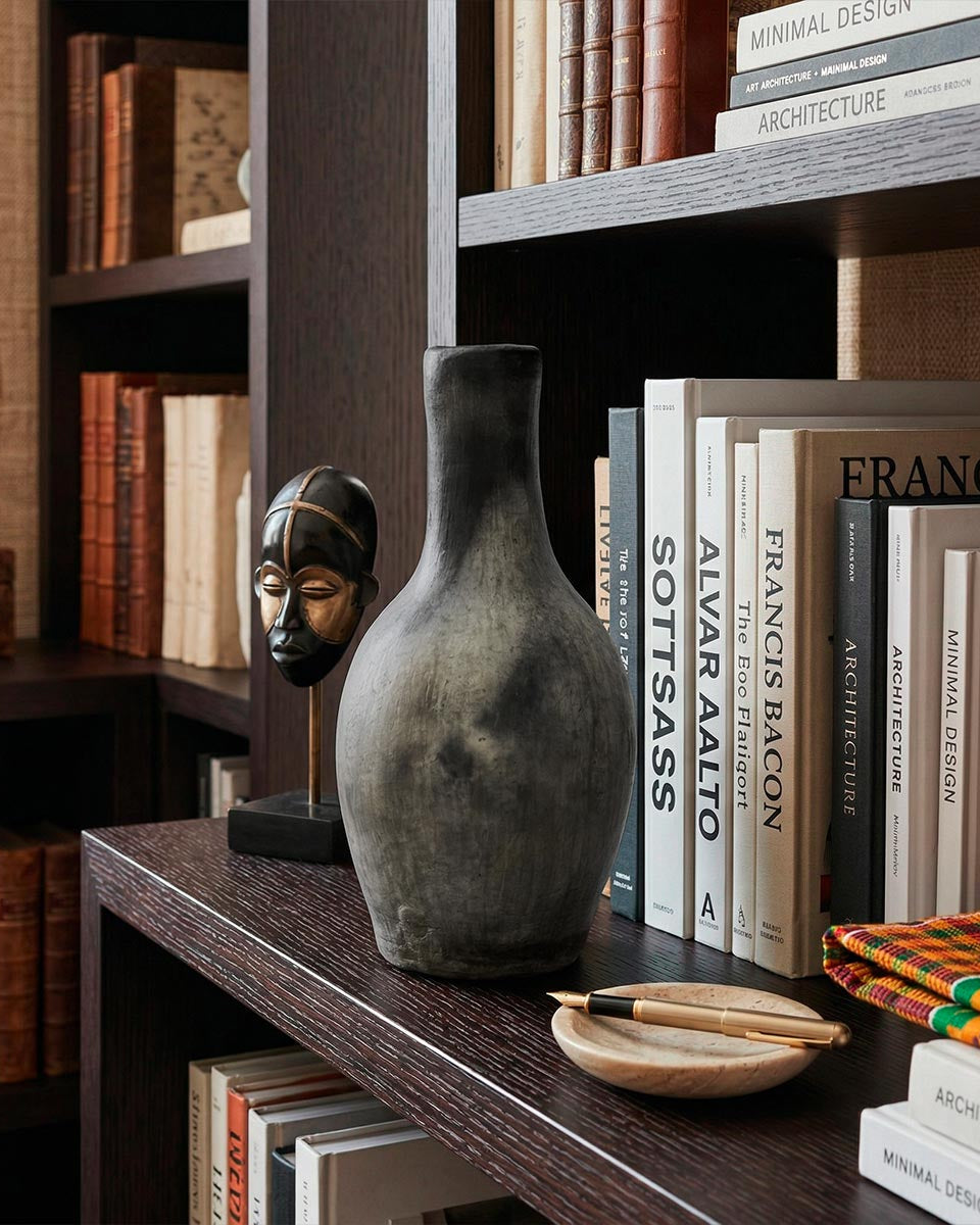 Vaso a bottiglia in ceramica artistica Hanene, collezione Malles x Vicode, pezzo unico.