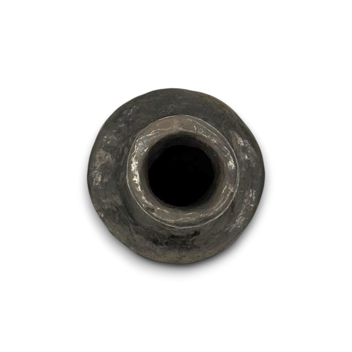 Manufatto decorativo in argilla di Sejnane dal peso di 1,4 kg ideale per l'interior design di lusso.