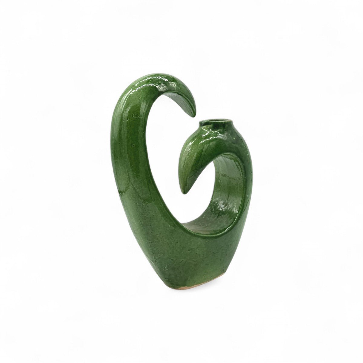 Profilo del vaso berbero che ne mostra la forma slanciata e la profondità di 7 cm.