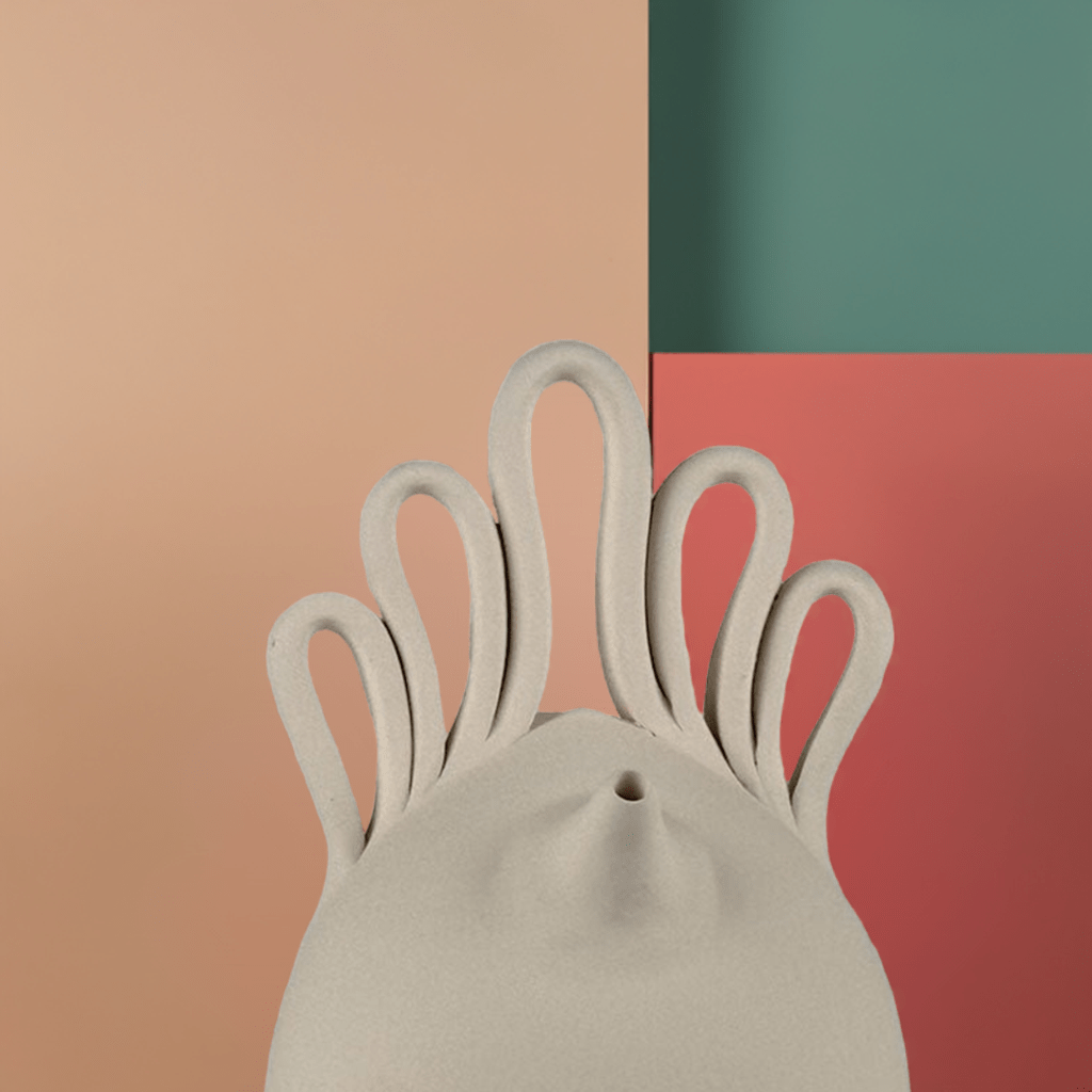 Primo piano della finitura materica della ceramica artigianale del Botijo Flamenco Breeze.