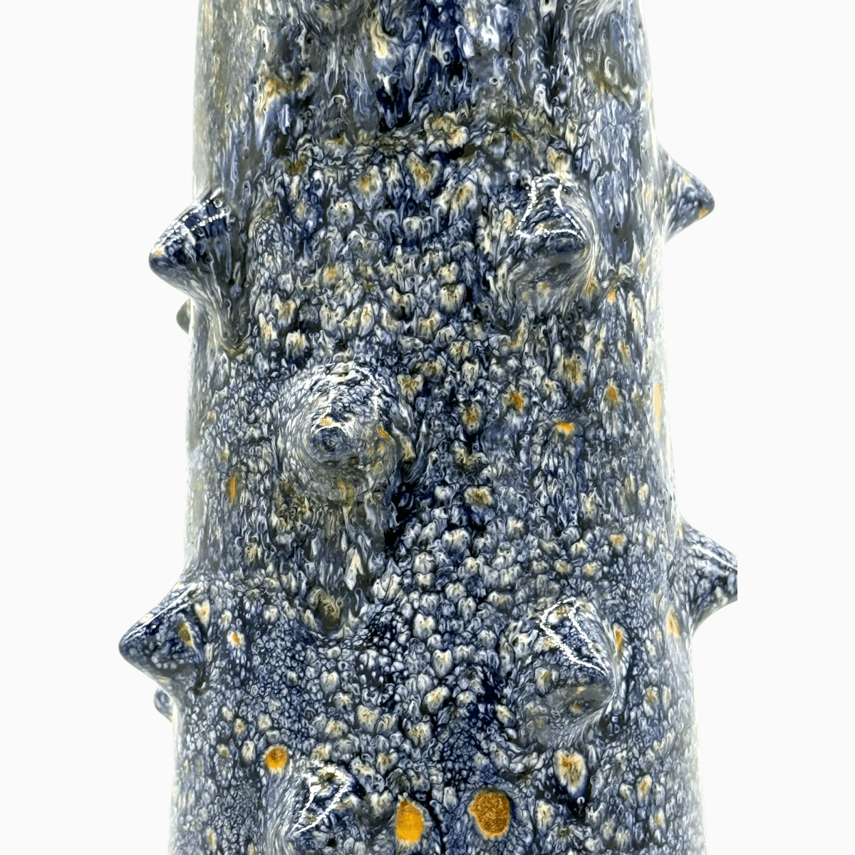 Pezzo unico ceramica smaltata ruvida e liscia combinata