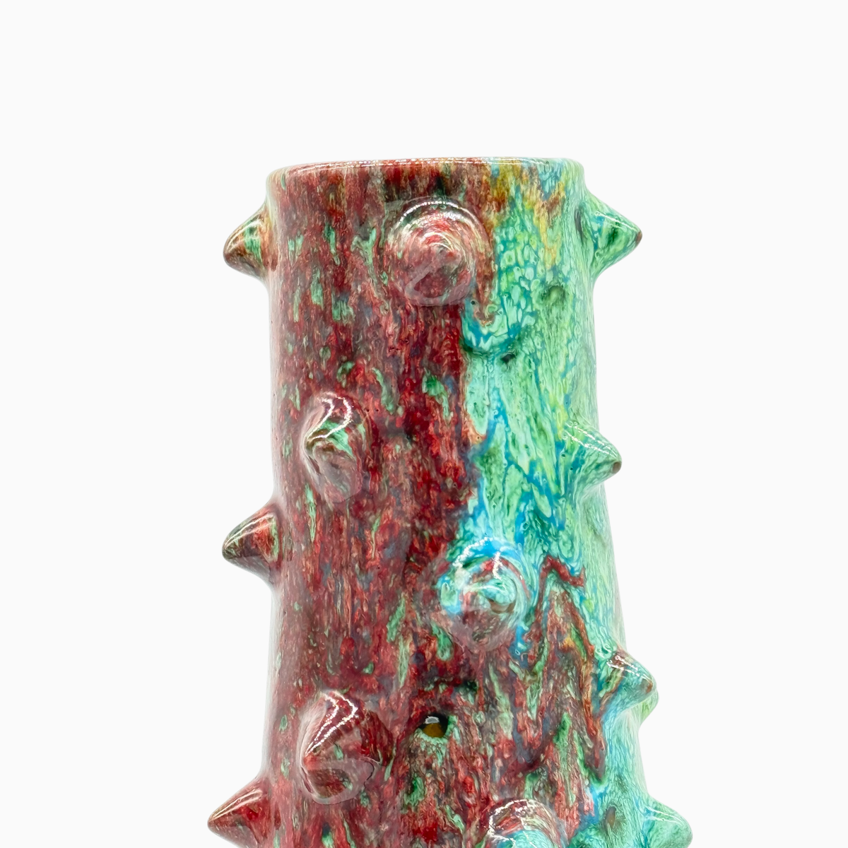 Vaso scultoreo policromo stile massimalista per interni lusso