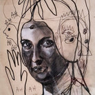 Volto femminile ricoperto di disegni simbolici e conigli, espressione di una matericità stratificata.