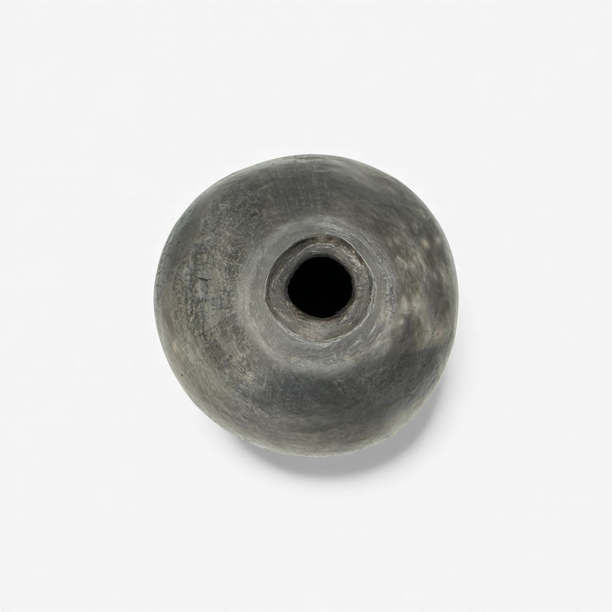 Oggetto d'arredo esclusivo bottiglia ceramica di Habiba Malles x Vicode design sostenibile