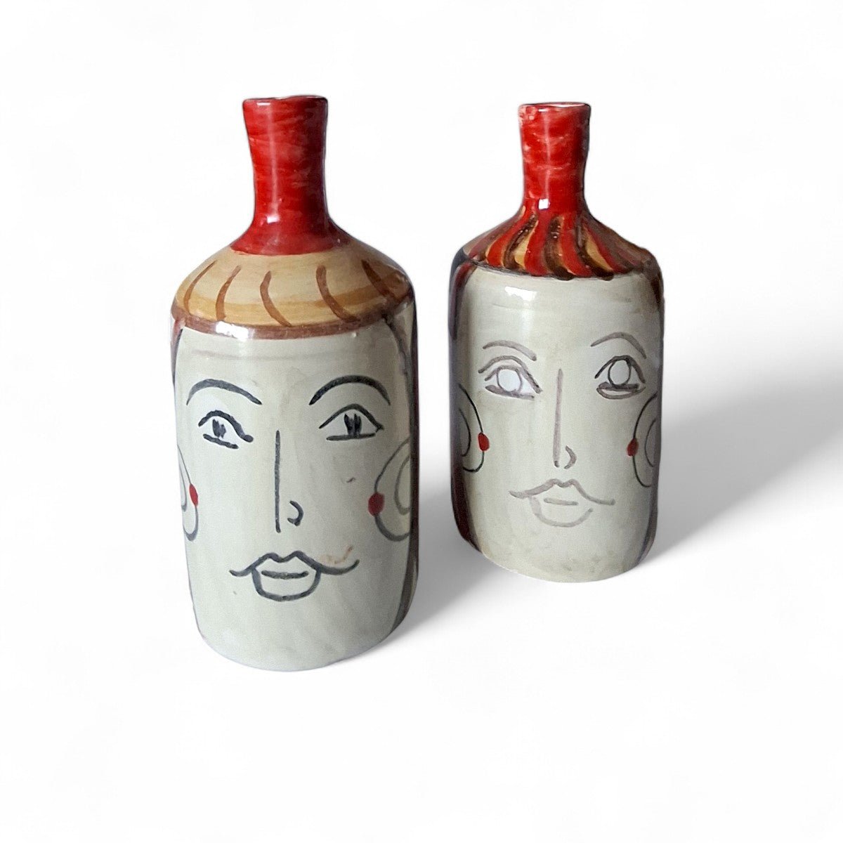 Coppia vasi ceramica Doppio Sguardo di Artema Galli, vasi a bottiglia dipinti a mano.