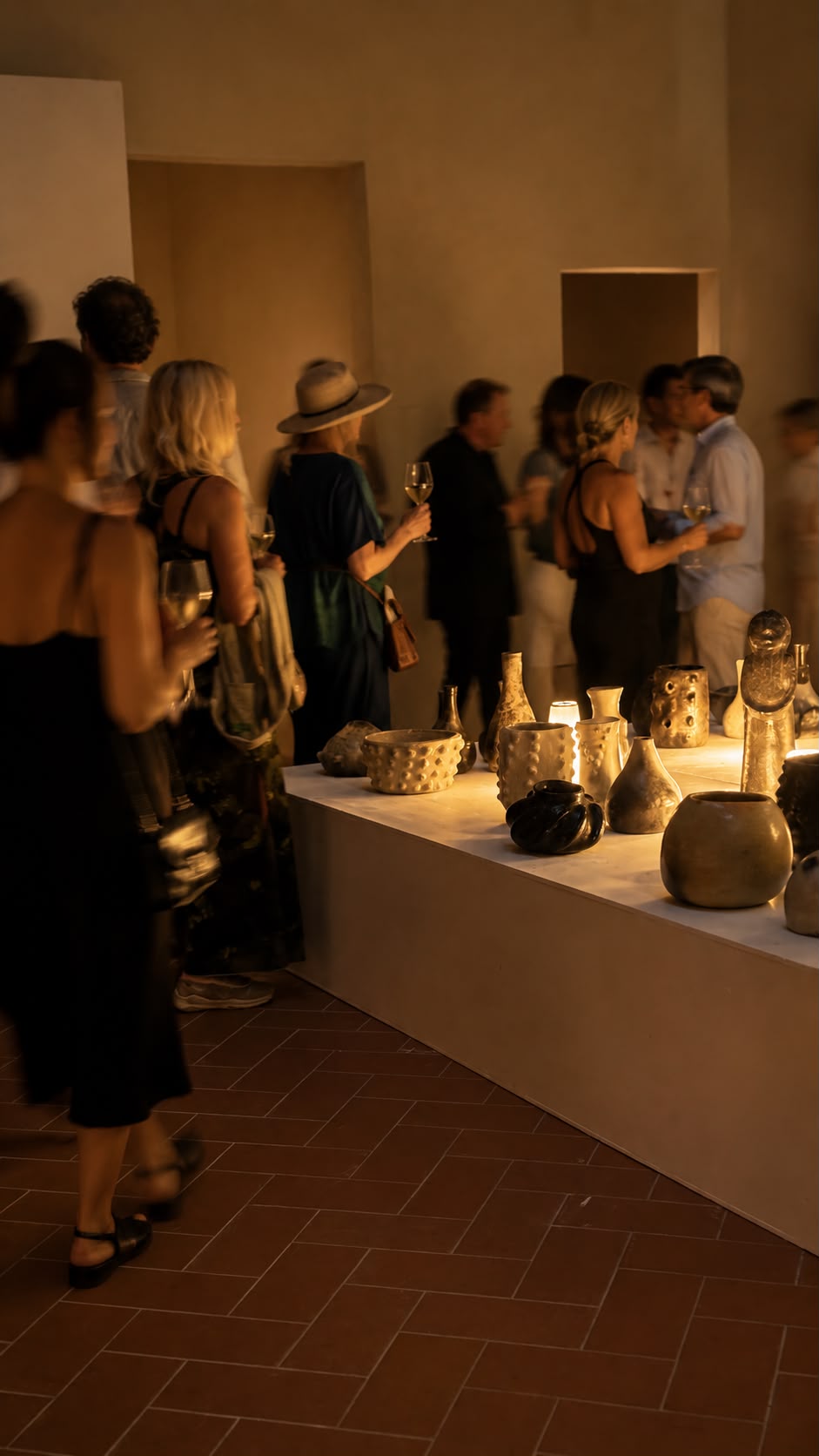 Ceramiche Malles esposte a Palazzo Pretorio per Materia Senza Tempo.
