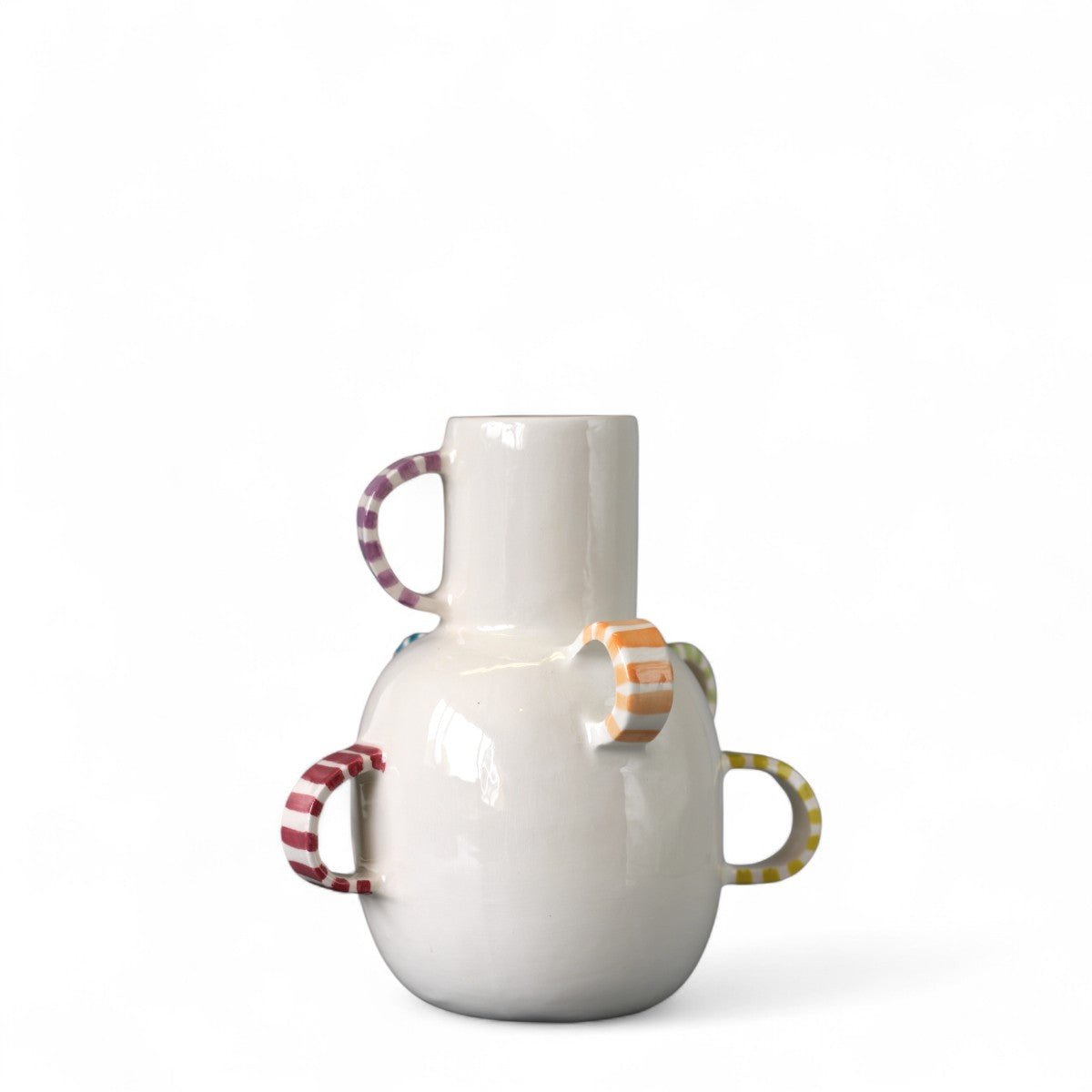 Profilo del vaso in ceramica colorato che ne mostra il ritmo creato dalle maniglie.