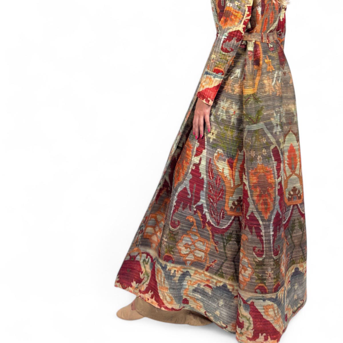 Il kimono soprabito Manhattan riposto nella sua dust bag Vicode, pronto per la valigia.