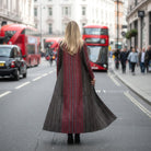 Primo piano della sofisticata fantasia effetto tweed del tessuto del kimono soprabito Notting Hill.