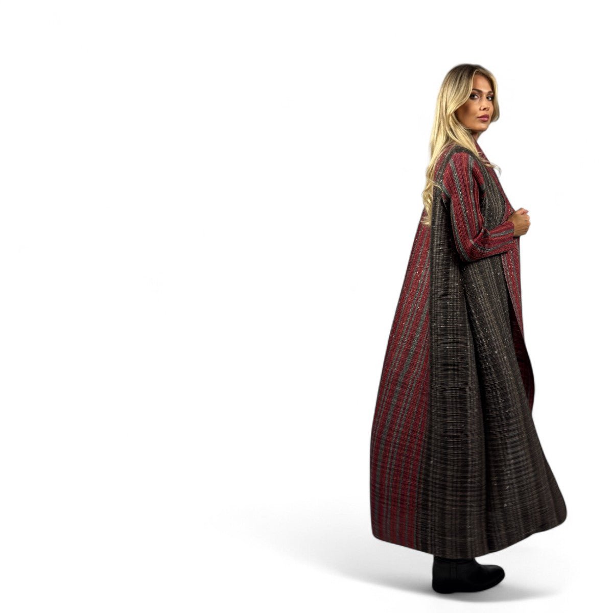 Vista posteriore del kimono soprabito Notting Hill che ne mostra il pattern completo.