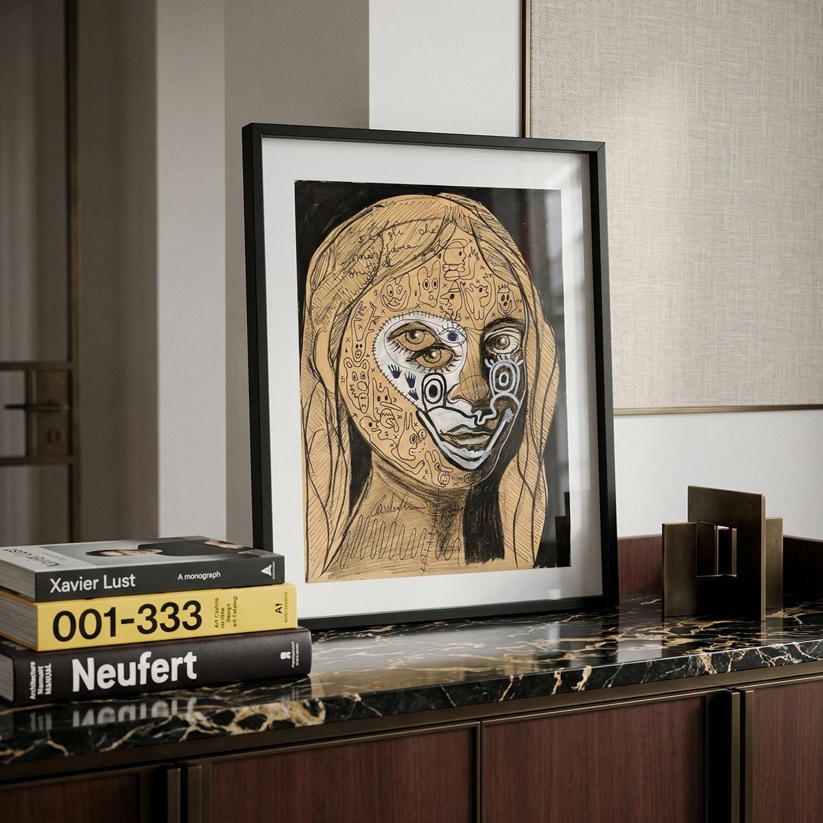 Dettaglio del volto istoriato con icone pop nel quadro contemporaneo Massimiliano Precisi.