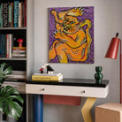 dettaglio della tigre di uodi x vicode inun ambiente stile sottsass