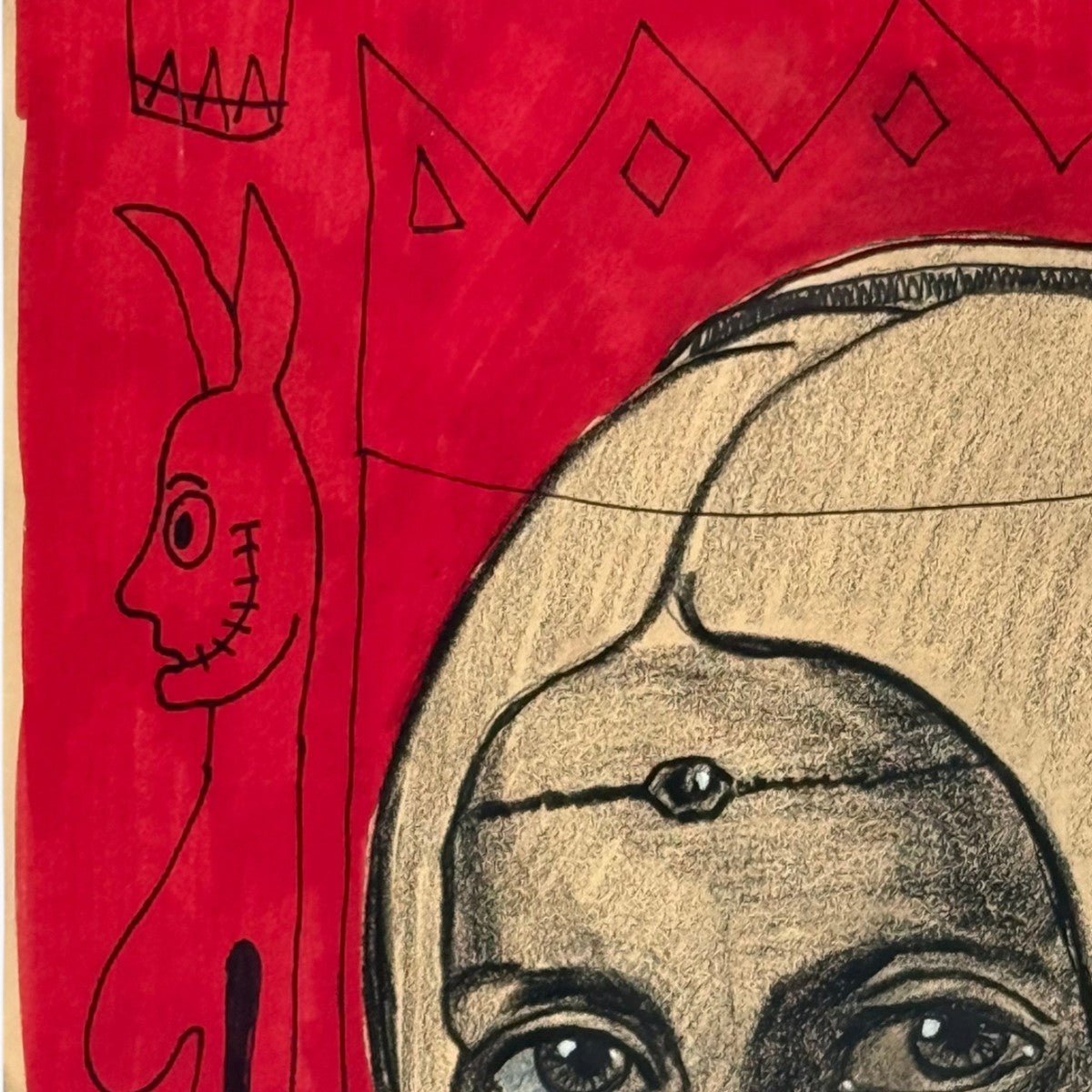 Il quadro "Rosso Ancestrale" esposto sopra una madia moderna per un dialogo con lo spazio minimalista.