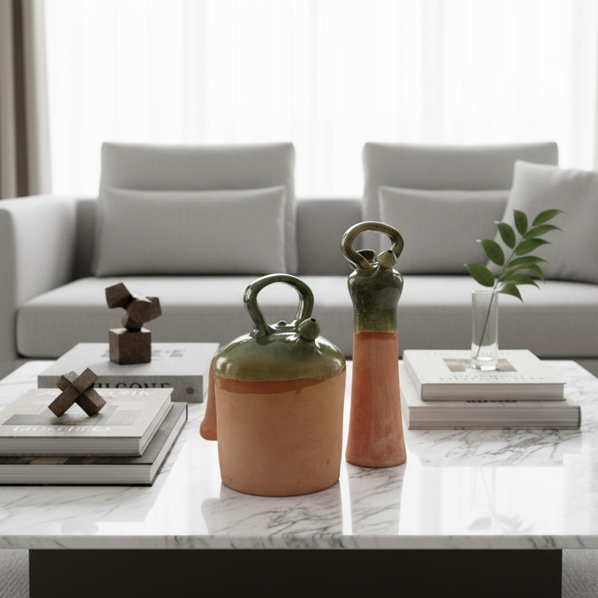 Anima Catalana posizionata su una console, come punto focale dal design organico.