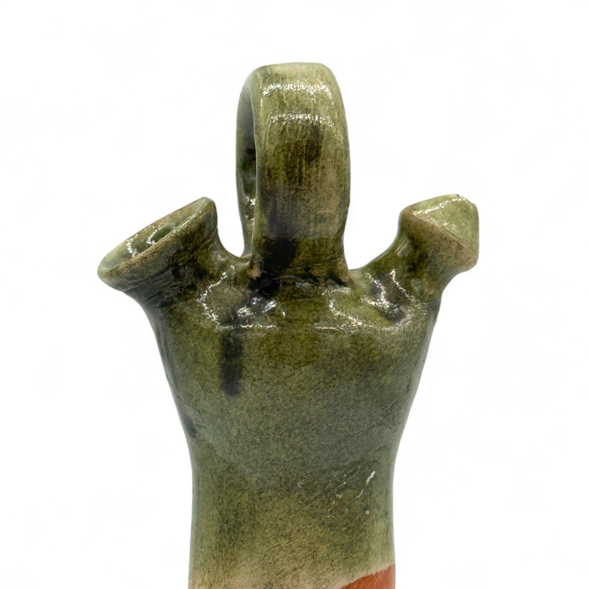 Profilo della scultura Anima Catalana che ne mostra la silhouette slanciata ed elegante.