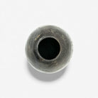 Oggetto decorativo vaso sferico nero ancestrale.