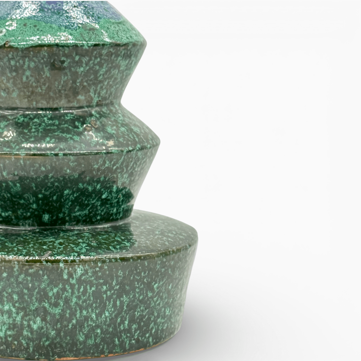 Vaso scultoreo totemico per arredamento stile zen