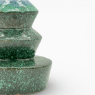 Vaso scultoreo totemico per arredamento stile zen