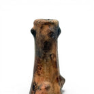 Il vaso scultoreo a bulbo di Marowa esposto come accento di design esclusivo in una nicchia minimalista di lusso.