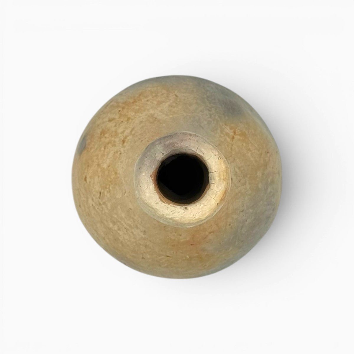 Manufatto scultoreo dal peso di 0,95 kg ideale per impreziosire mensole e superfici d'eccellenza.