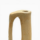 Collo slanciato e base cilindrica del vaso anfora Hanene per Malles x Vicode.