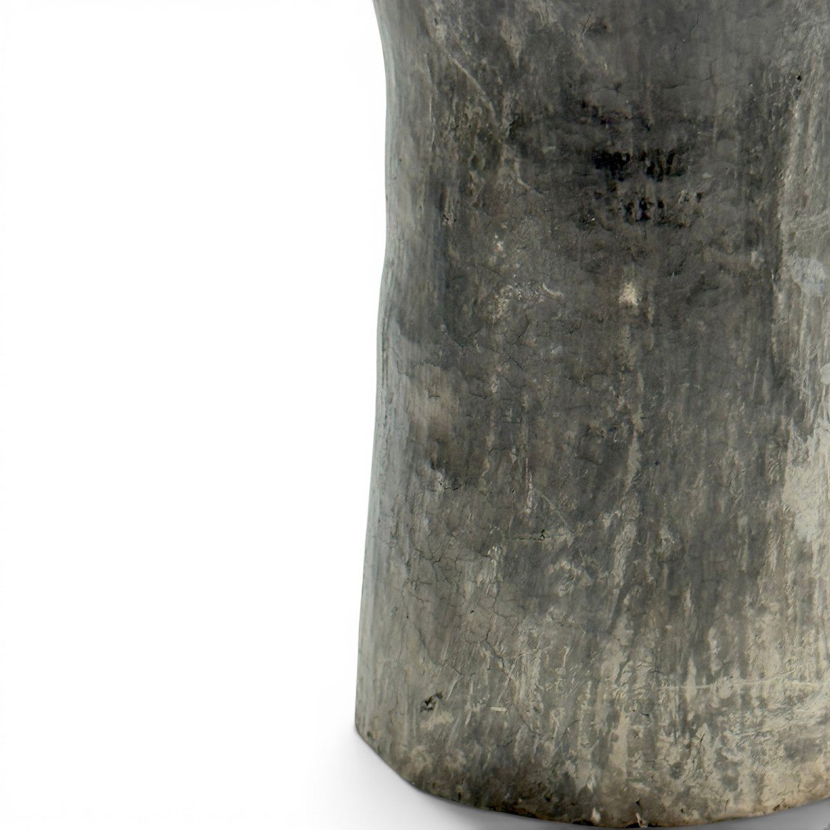 Visione frontale di un pezzo unico patrimonio UNESCO che instaura una narrazione silente nello spazio.