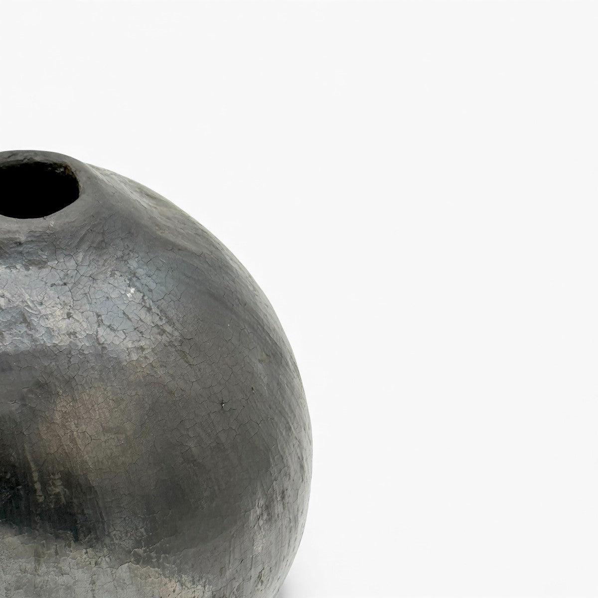 Vista superiore dell'apertura del vaso goccia pezzo unico UNESCO