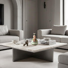 Vaso Pupetta maiolica Fiorita di Artema Galli, scultura dipinta a mano con cesto di fiori.