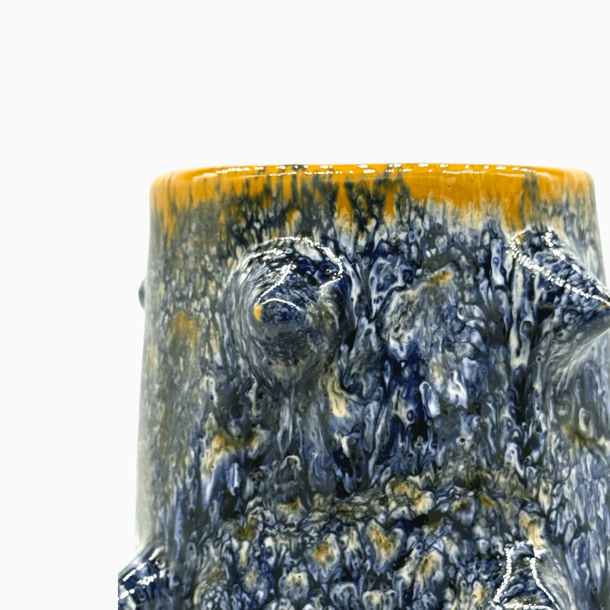 Design ceramico contemporaneo ispirazione natura e vulcani