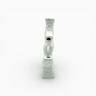 Scultura in ceramica bianca con foro centrale e design astratto