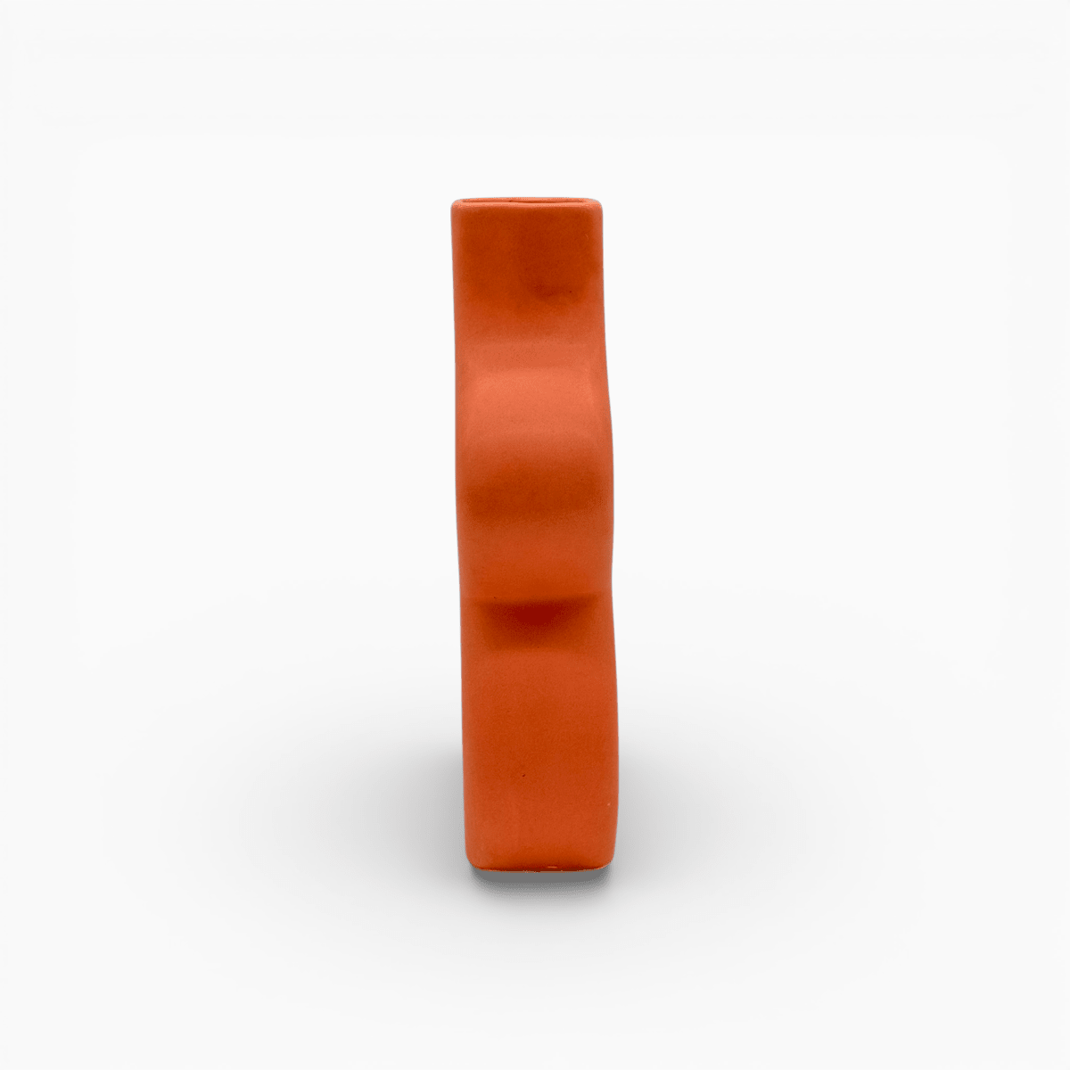Decorazione interni vaso scultoreo terracotta forma fluida